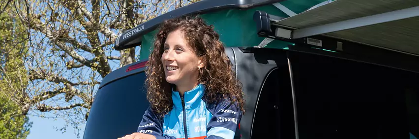 Autogrammstunde mit Jolanda Neff