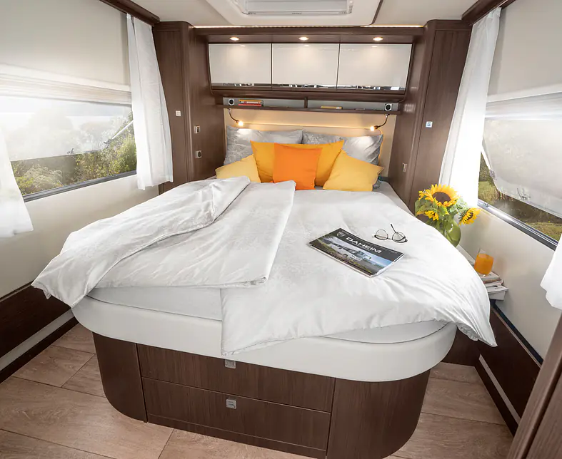morelo_loft_liner_interieur_schlafzimmer_m_bett.jpg
