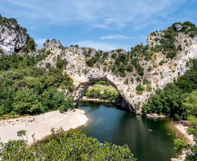 Pont d'Arc _Marina Geray web (2).jpg